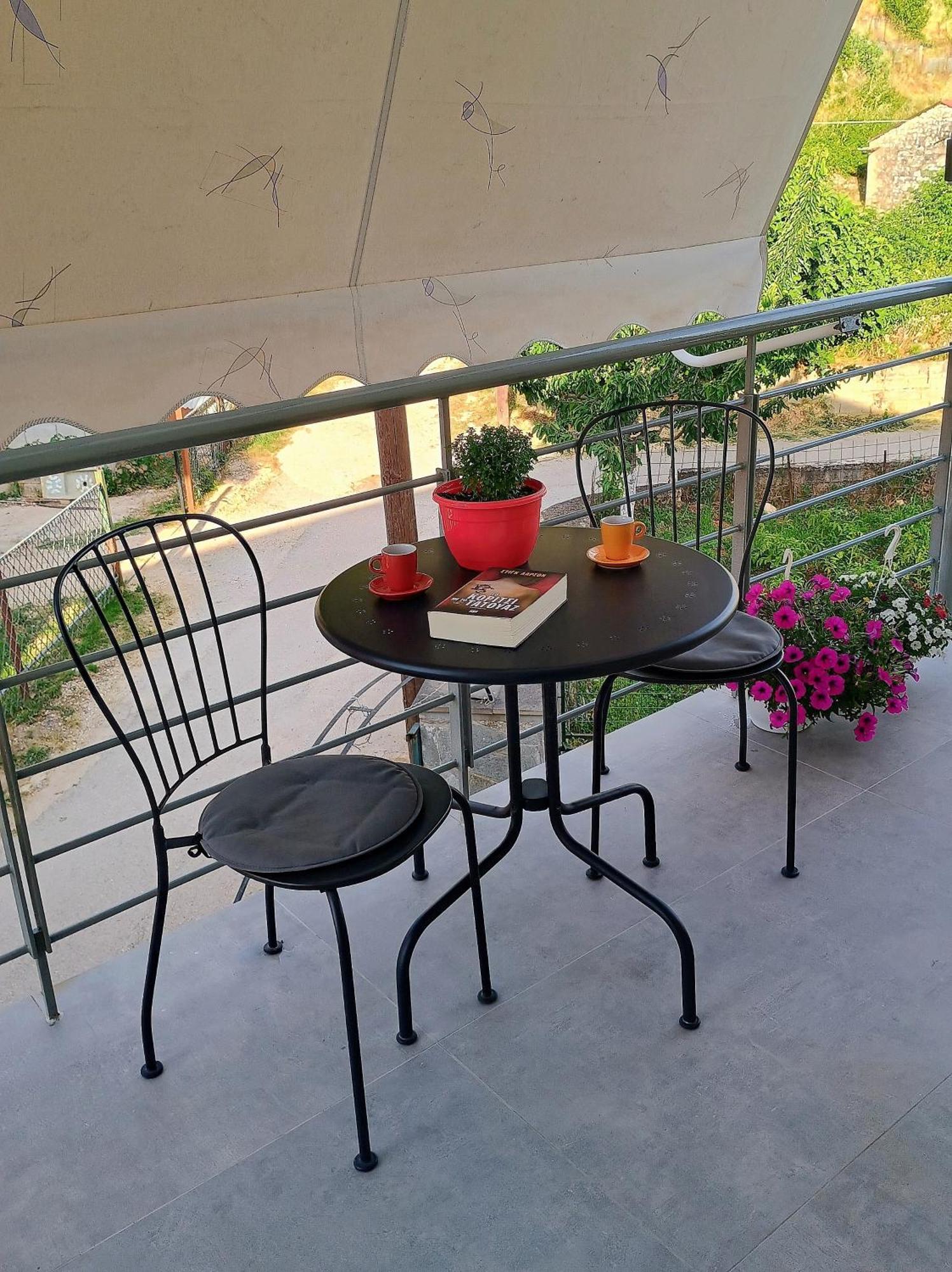 Family And Relaxing House In A Village Rodotopi Esterno foto